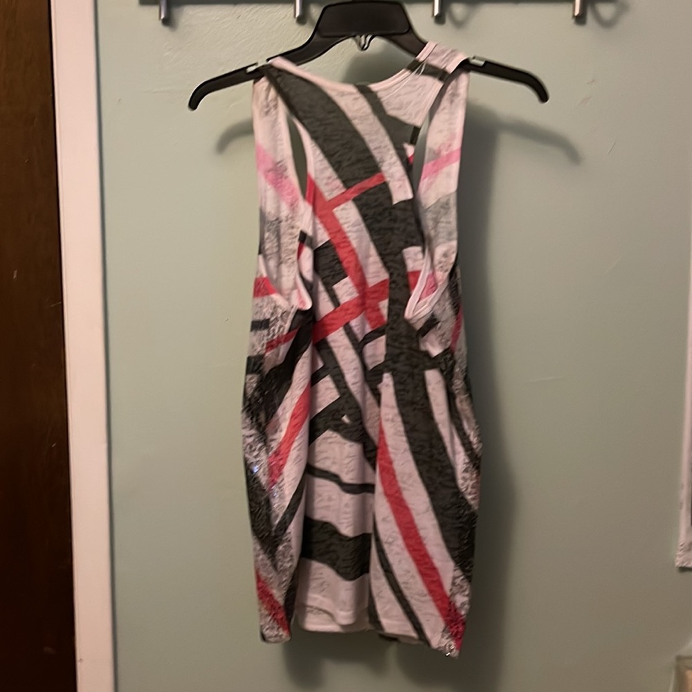 Tank - Picture 2 of 3